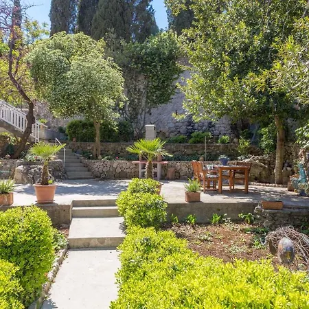 In 43526 דירה דוברובניק